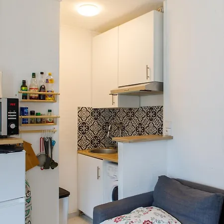 Centrally-located 1bd Flat Clignancourt