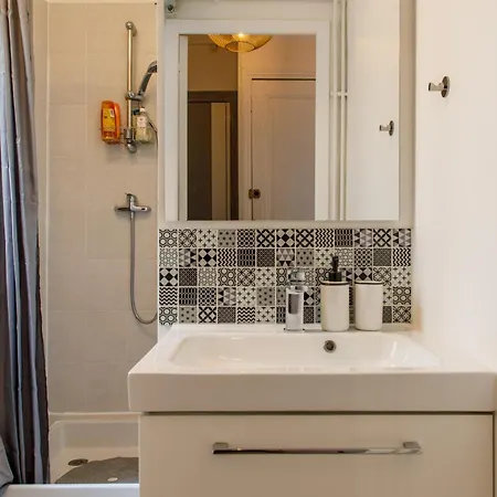 Appartement Centrally-located 1bd Flat Clignancourt Paris
